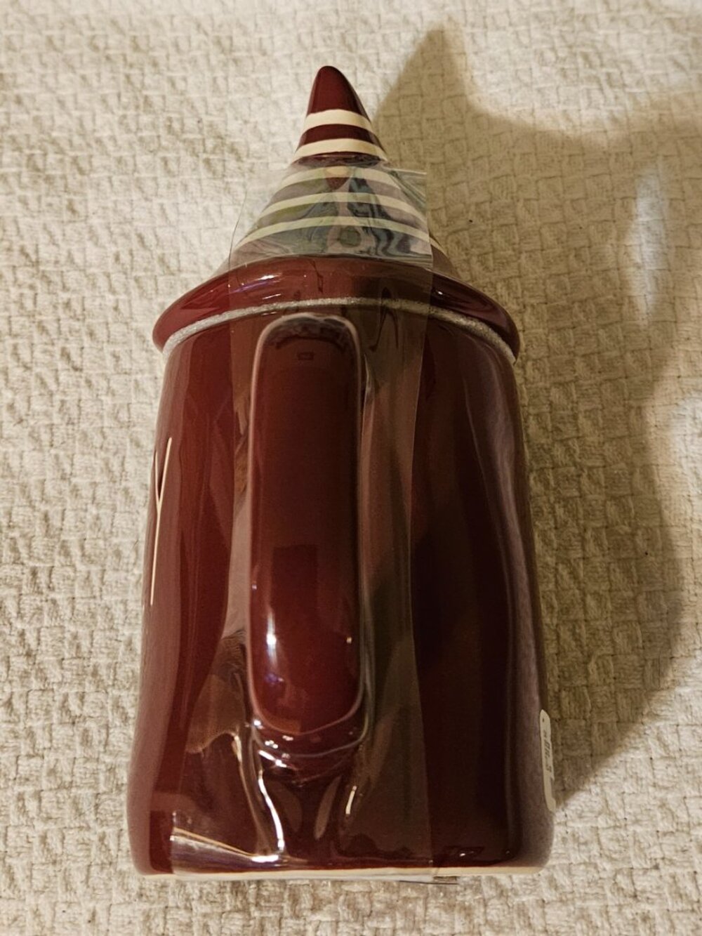 NWT Rae Dunn Cozy Gnome in Burgundy from Artisan Collection Coffee/Tea Mug - Picture 4 of 5